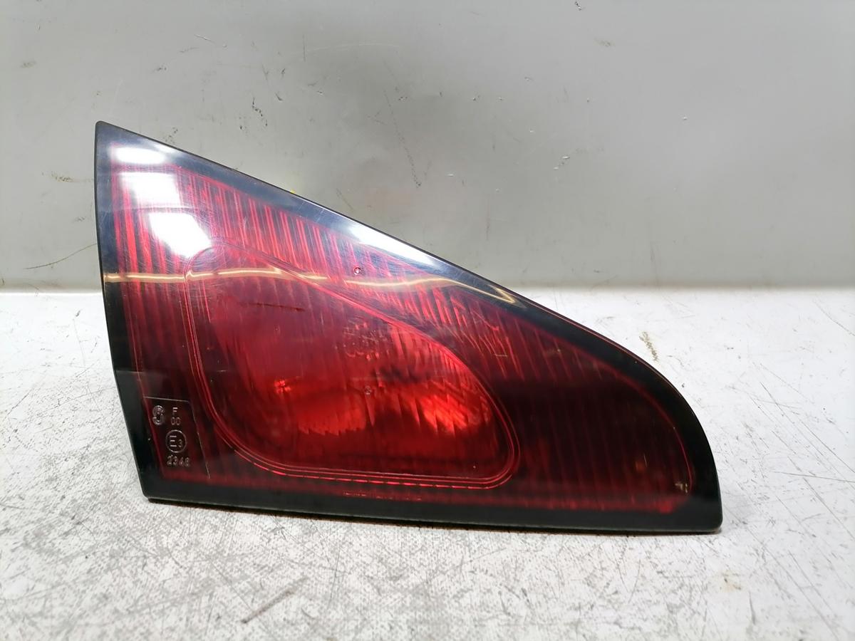 Mitsubishi Colt Z30 original R&uuml;cklicht R&uuml;ckleuchte Schlussleuchte rechts innen 3-T&uuml;rer Bj.2007